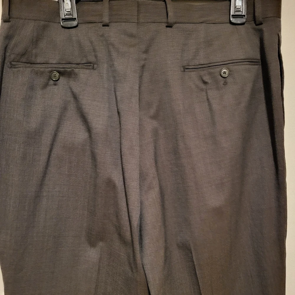 Men's Alfani Suit Separates (Size R42/36W,30L)